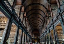 Która uczelnia ma najwięcej studentów? Która uczelnia ma najwięcej studentów?